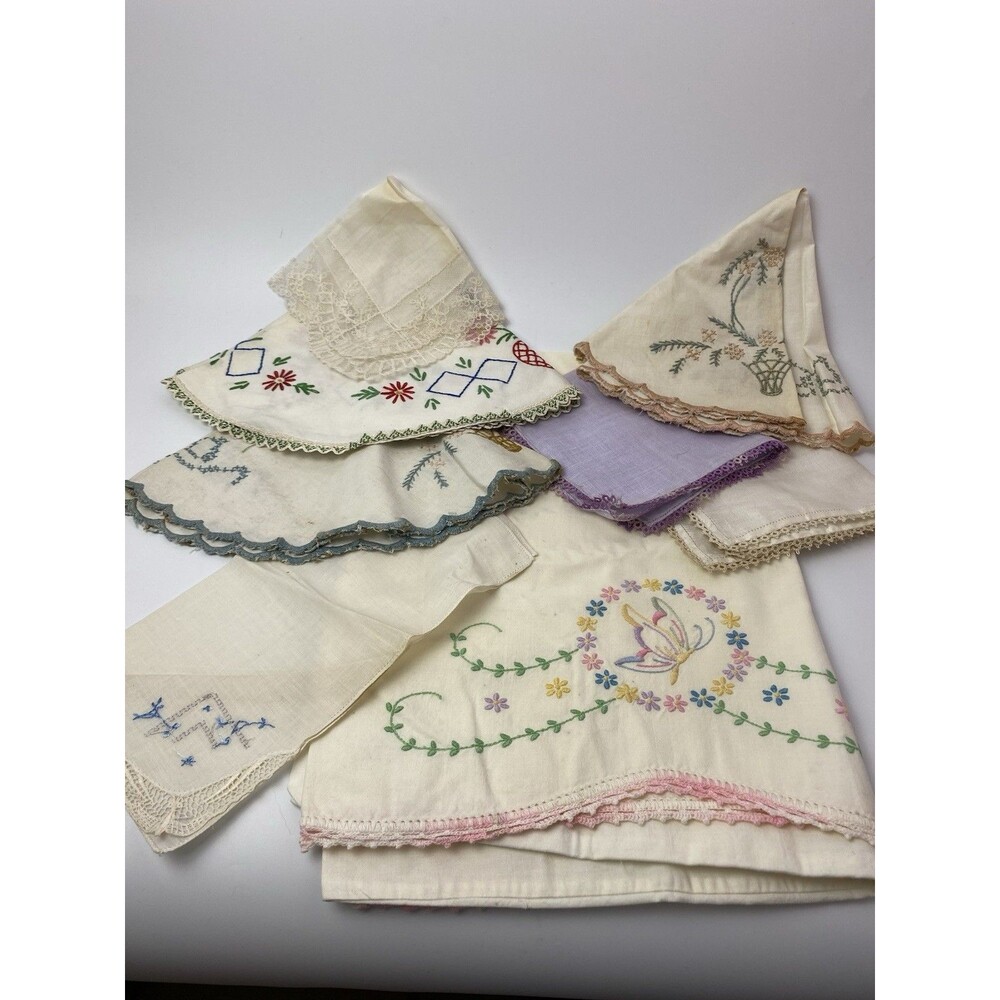 Lot Of 8 Needlepoint Embroidered Linens For A Quilt Or Pillow Craft Repurpose